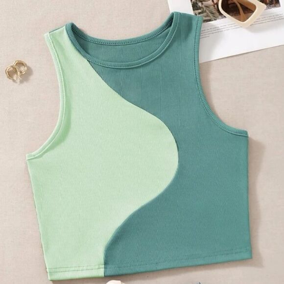None Tops - Color Block CROPPED TANK